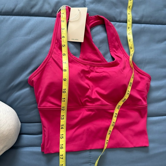 NWT Halara Softlyzero™ Plush U Neck Racerback Cut Out Cropped Tank Top Medium - Picture 8 of 9